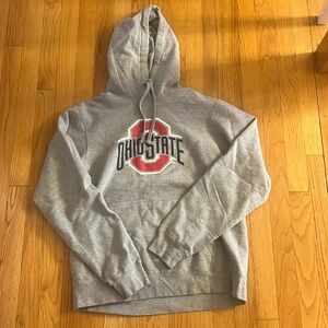 Men’s grey Ohio State University hoodie